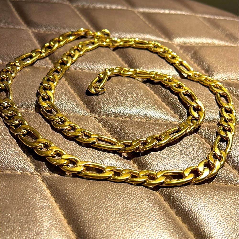 NWT stainless steel chain unisex gold tone 27” long 1 cm width